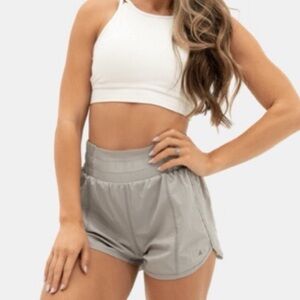 Balance Athletica Breeze Short in Grey Size Small
